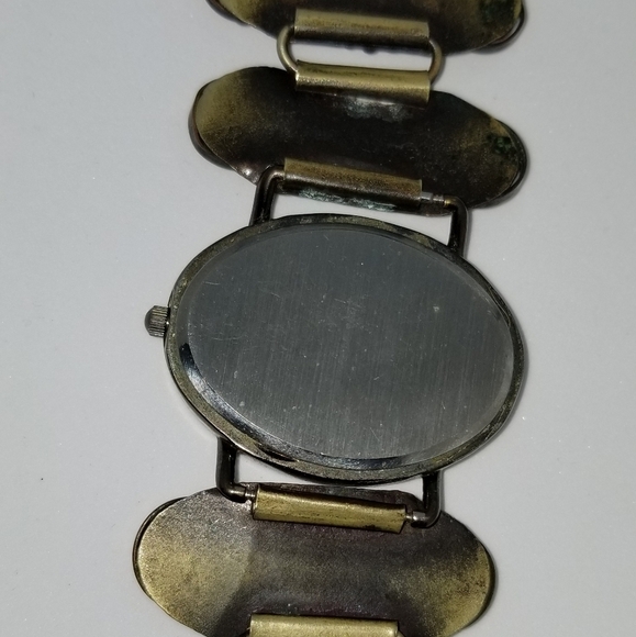 Ladies Fashion Watch - Picture 2 of 4